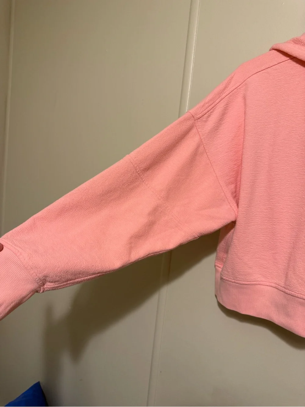 aerie cropped coral